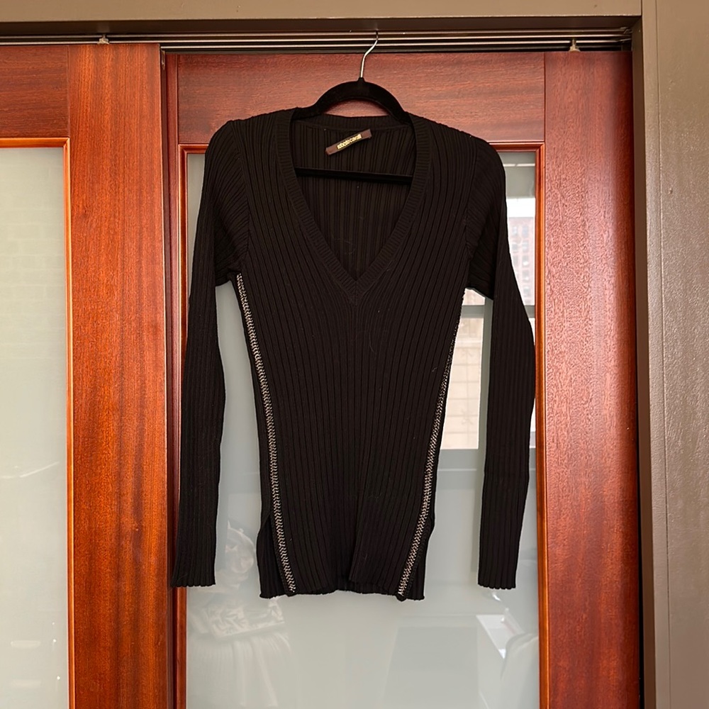 V neck sweater